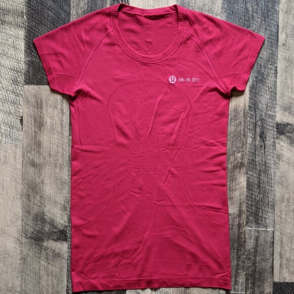 Lululemon Swiftly Tech Short Sleeve Crew Shirt - Picture 2 of 7